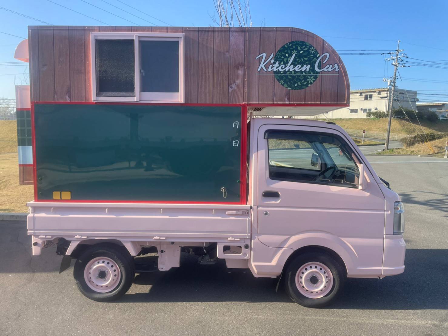 キッチンカーの画像